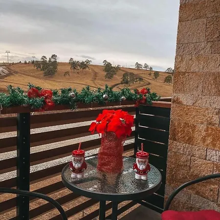 M&l Апартаменты *